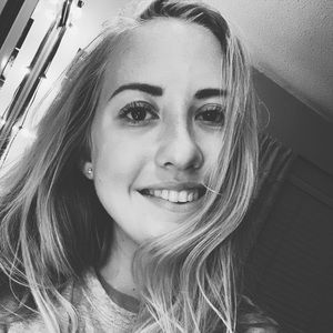 Meet your Posher, Hallie